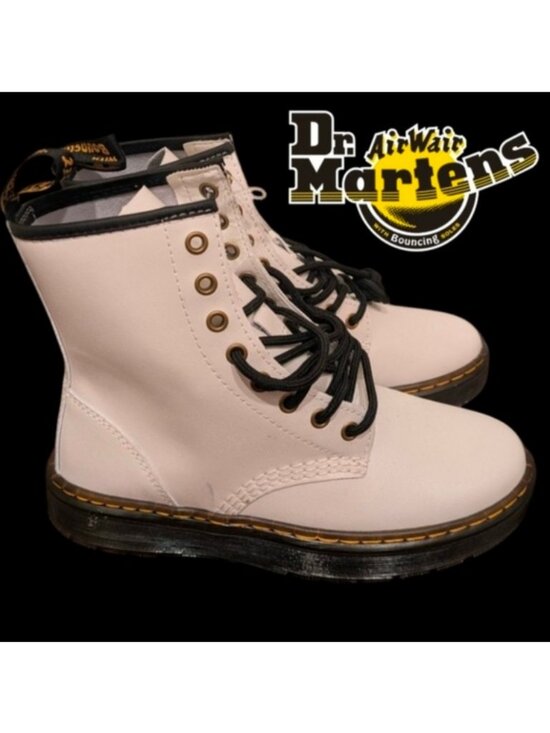 Dr. Martens Shoes - Dr. Martens Womens US 7 Zavala White Patent Leather 8 Eye Combat Boots 052026